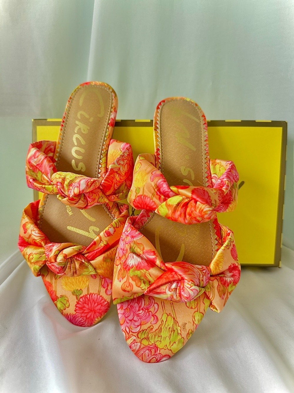 Circus by Sam Edelman Women's Floral Sandals - Pink and Yellow
